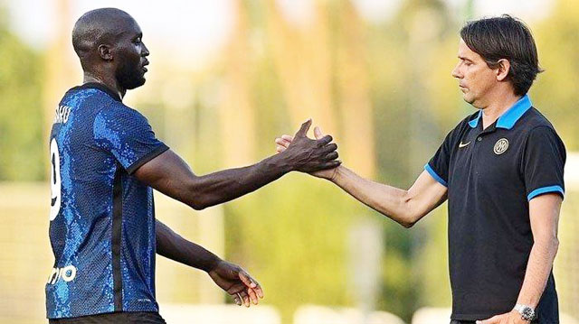Lukaku (trái) sẽ giúp những bài tấn công của Inter trở nên đa dạng và khó lường hơn