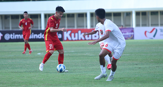 U19 Việt Nam (áo đỏ) đã có một trận chiên thắng đậm đà. Ảnh: Phan Hồng