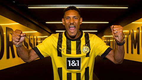 Dortmund mua xong Haller thay Haaland