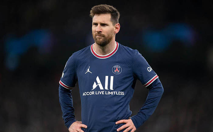 1. Lionel Messi:  Messi vừa tổ chức sinh nhật lần thứ 35 vào ngày 24/6 bên những người bạn thân và gia đình. Anh nằm trong danh sách những cầu thủ kỳ cựu từ 35 tuổi trở lên có khả năng lại bùng nổ ở mùa tới. Ở mùa giải đầu gắn bó với PSG, Messi ghi 11 bàn trên mọi đấu trường và có 14 kiến tạo - nhiều thứ 2 ở Ligue 1.  Màn trình diễn của anh ở năm đầu tại PSG là chưa được như ý nhưng theo đánh giá, Messi hoàn toàn có thể bùng nổ ở mùa thứ 2 ở sân Công viên các Hoàng tử
