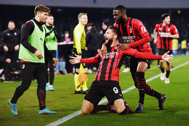 Milan cần kinh nghiệm của Olivier Giroud (số 9) để dẫn dắt dàn tiền đạo trẻ tài năng