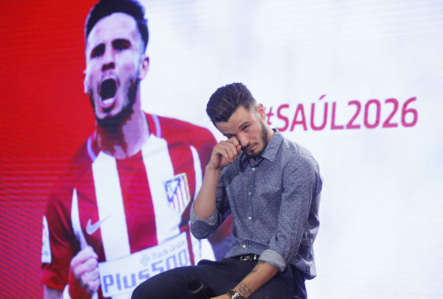 Saul Niguez bật khóc trong lần trở lại Atletico sau 1 năm khoác áo Chelsea
