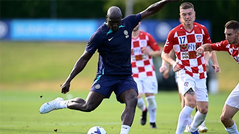 Lukaku rực sáng trong chiến thắng 10-0 của Inter