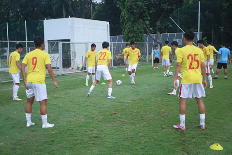 Các cầu thủ U19 Việt Nam trong buổi tập hôm qua 	Ảnh: Phan Hồng