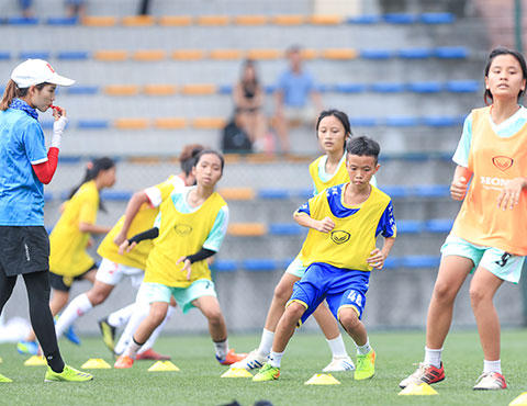 Rất nhiều các tài năng trẻ đã hào hứng tham gia đợt tuyển chọn cầu thủ nữ