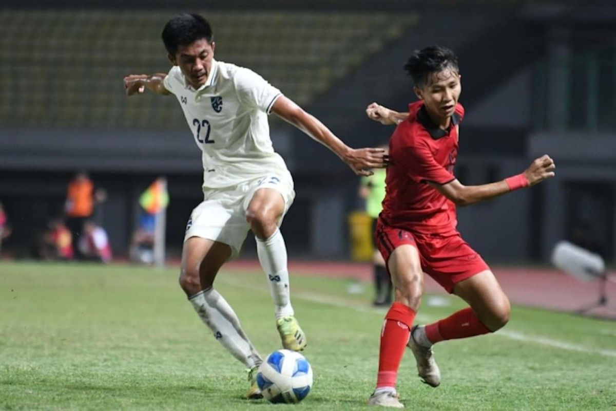 U19 Thái Lan thất vọng khi để thua U19 Lào ở bán kết U19 Đông Nam Á 