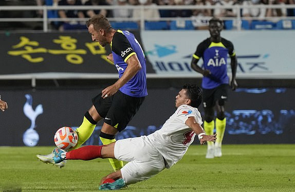 Bàn thắng của Kane không đủ giúp Tottenham đánh bại Sevilla