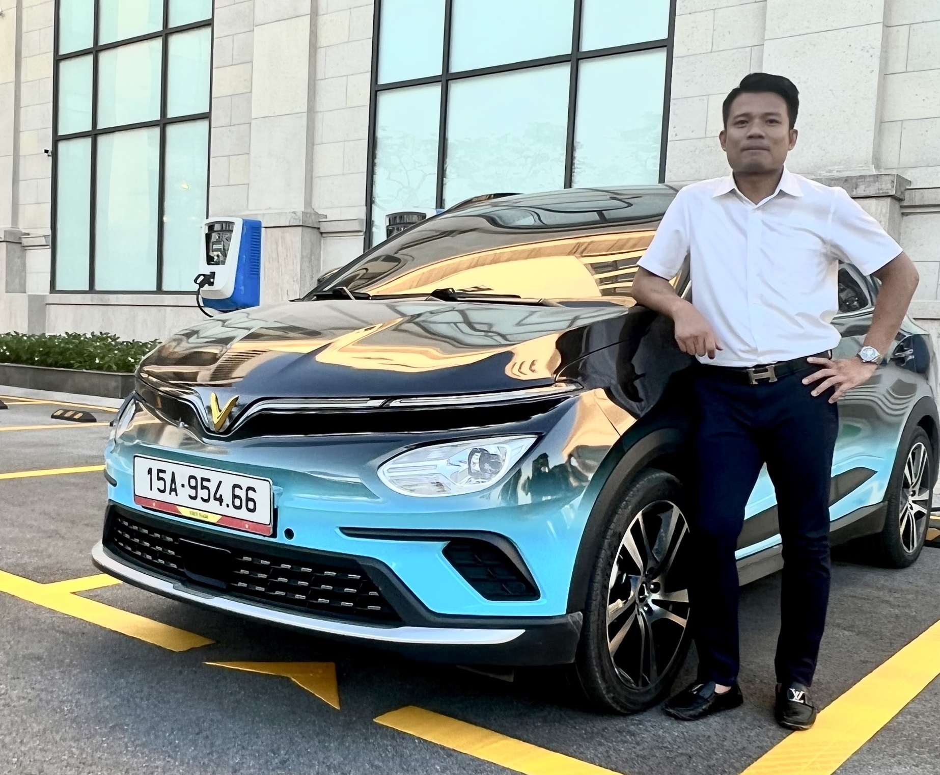 Anh Đặng Hữu Hoàng là một trong những người đặt cọc mua xe VF e34 đầu tiên vào tháng 3/2021.