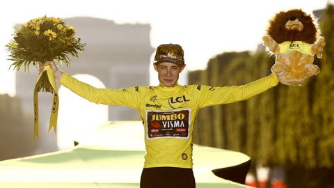 Jonas Vingegaard, từ anh dân chài đến nhà vô địch Tour de France