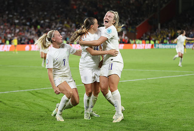Các cô gái Anh sẽ tiếp tục giành chiến thắng để bước lên đỉnh cao nhất của bóng đá châu Âu