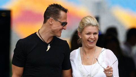 Bi kịch của Michael Schumacher: Người vợ thép & 9 năm lèo lái con thuyền