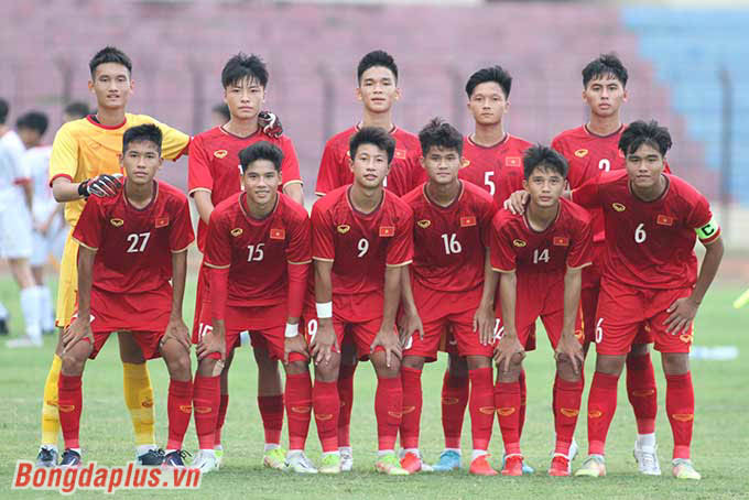 HLV Nguyễn Quốc Tuấn có 3 sự thay đổi trong đội hình xuất phát của U16 Việt Nam 
