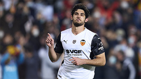 Gonçalo Guedes chia tay Valencia để tới Wolves