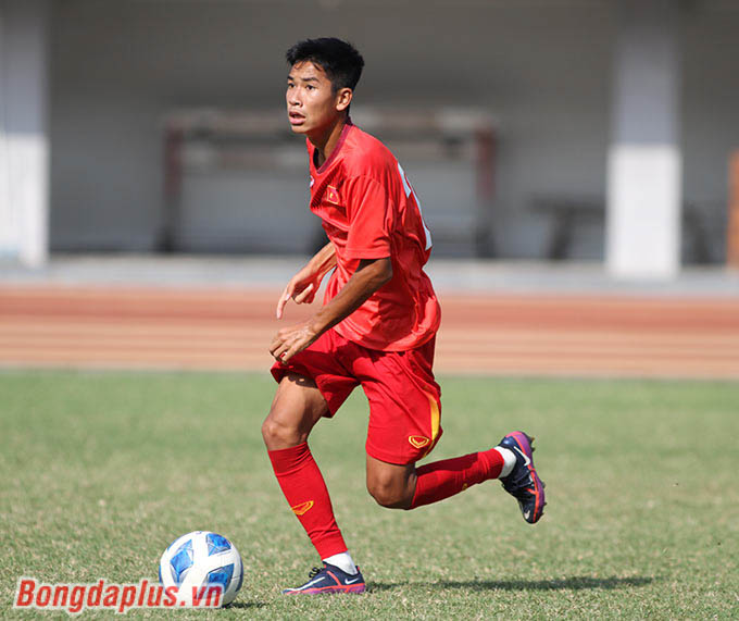 Các cầu thủ U16 Việt Nam tập trung cao độ với mục tiêu thắng Thái Lan để góp mặt ở trận chung kết