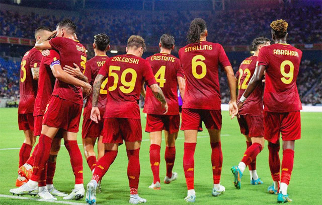 Bất ngờ được tăng cường những ngôi sao lừng danh, chiến thắng sẽ đến thường xuyên với Roma ở mùa 2022/23