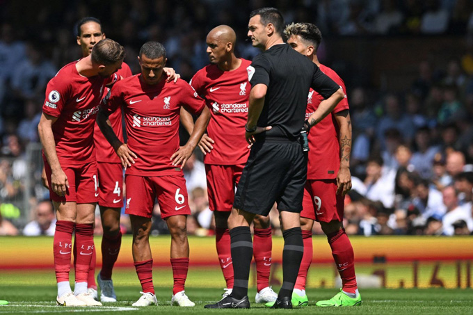 Liverpool gặp nhiều khó khăn ở giai đoạn đầu mùa: Trùng trùng nguy cơ