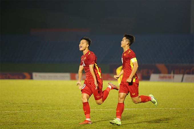 Văn Tú ghi bàn cho U19 Việt Nam. Ảnh: Nguyễn Bằng