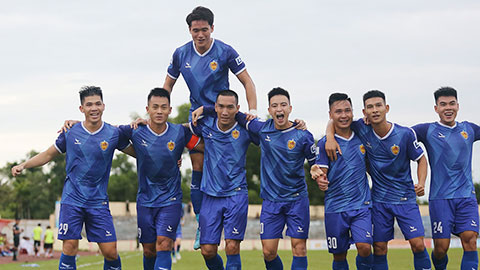 Vòng 11  giải hạng Nhất LS 2022: Quảng Nam nối dài mạch thắng dưới thời HLV Văn Sỹ Sơn 