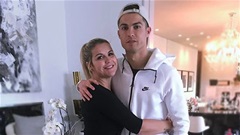 Chị gái Ronaldo 'mắng' chủ tịch Perez: 'Tôn trọng bản thân đi, ông già'