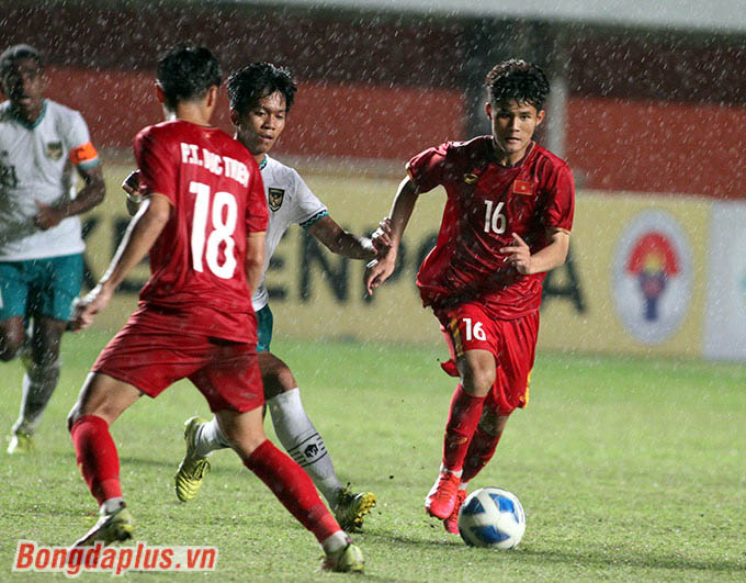 Tuy nhiên, đây là một trận đấu mà Indonesia đã chơi tỉnh táo, chắc chắn dẫn đến việc cầu thủ U16 Việt Nam ít có cơ hội xâm nhập vòng cấm địa 
