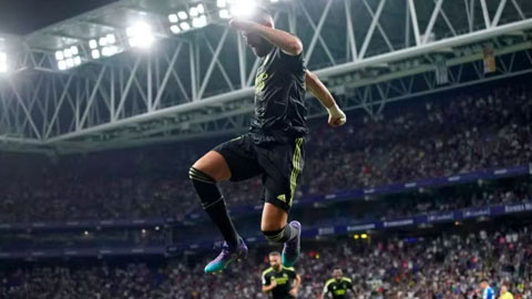 Real Madrid nối dài chuỗi ngày trên đỉnh