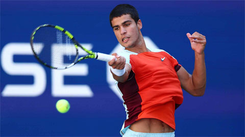 Carlos Alcaraz vào vòng ba US Open 2022