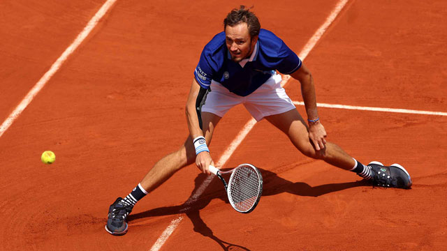 Daniil Medvedev tại giải Roland Garros 2021