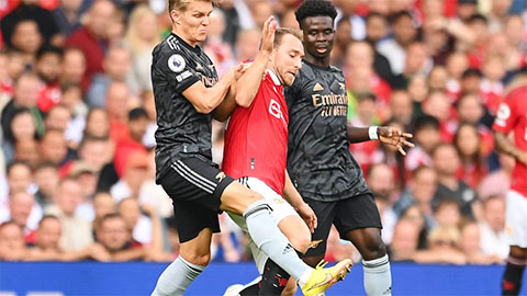 Arsenal gục ngã trước Man United: Hệ quả của sự non nớt