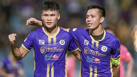 Tuyển thủ Việt Nam có hành động fair-play nhường bàn thắng cho Văn Quyết