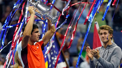 Carlos Alcaraz vô địch US Open, lên số một thế giới