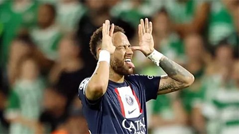Neymar công kích trọng tài bắt trận PSG đánh bại Maccabi Haifa