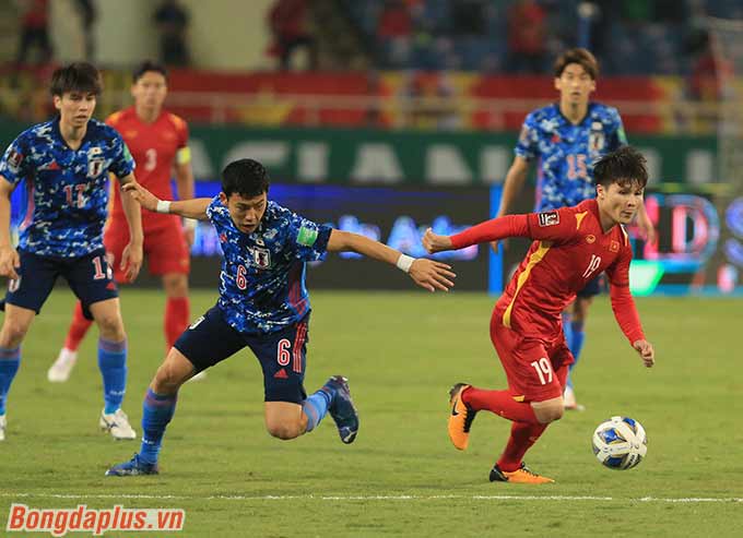 Quang Hải được HLV Park Hang Seo 2 lần thuyết phục thi đấu cho U23 và ĐT Việt Nam - Ảnh: Minh Tuấn