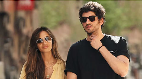 Vợ cũ Iker Casillas công khai tình mới