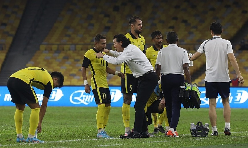 HLV Kim Pan Gon đặt dấu ấn khi giúp Malaysia đả bại Thái Lan để vào chung kết King's Cup 2022 