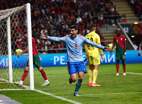 Morata là người ghi bàn duy nhất giúp Tây Ban Nha đã vượt qua Bồ Đào Nha