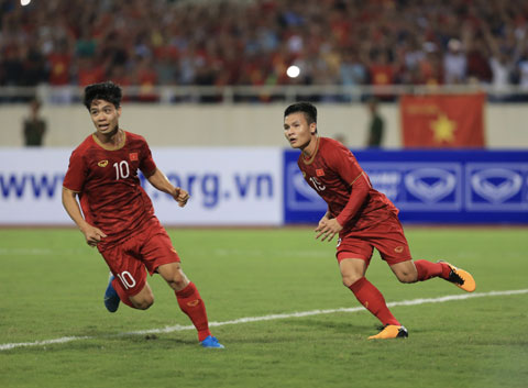 ĐT Việt Nam đã gây bất ngờ khi giành vé vào tứ kết Asian Cup 2019  	Ảnh: MINH TUẤN