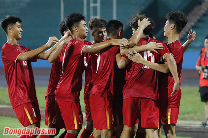 U17 Việt Nam sớm vượt lên dẫn trước - Ảnh: Đức Cường