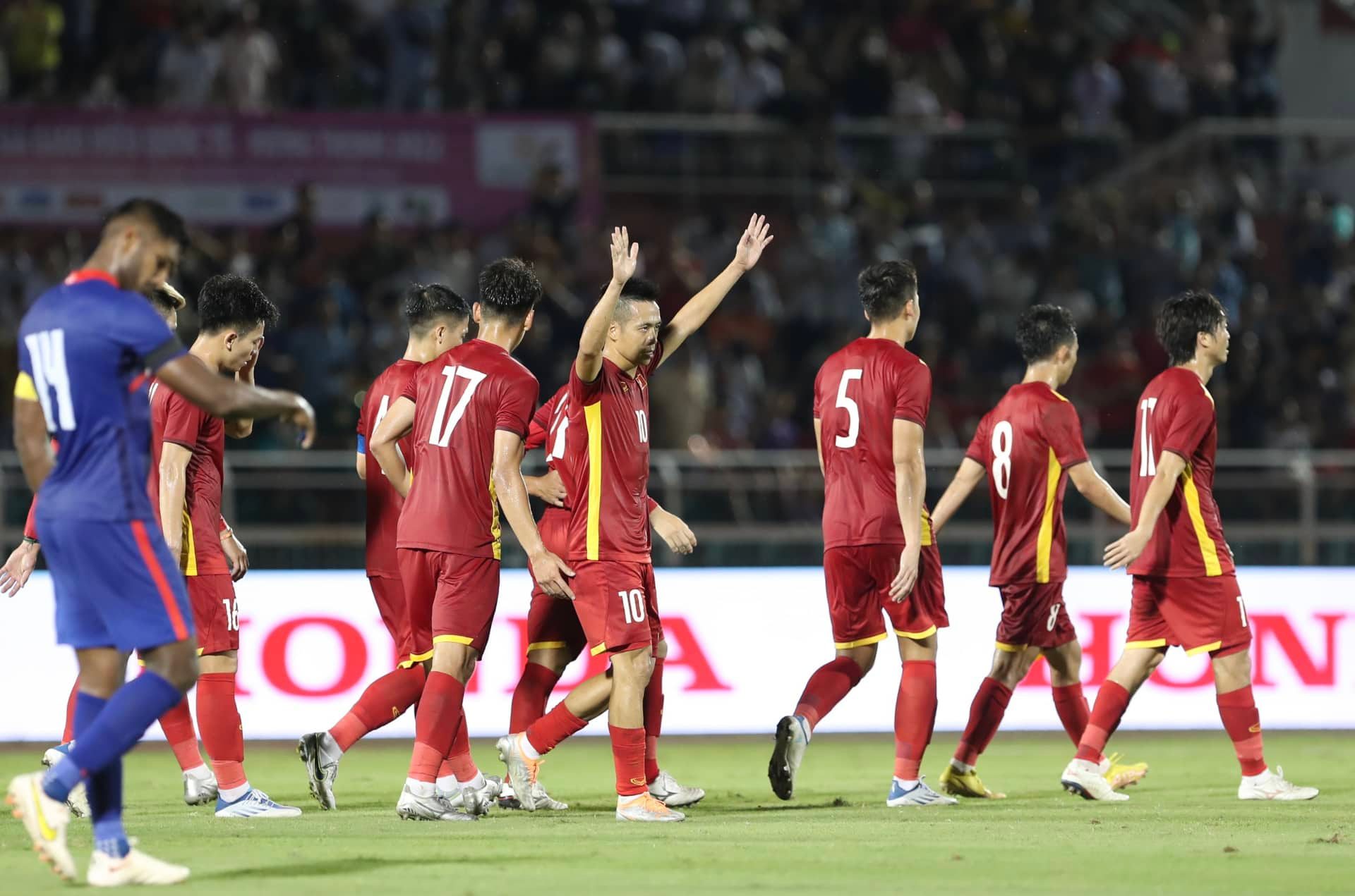 ĐT Việt Nam xếp 96 thế giới, đứng vị trí số 1 Đông Nam Á trên BXH FIFA tháng 10/2022 