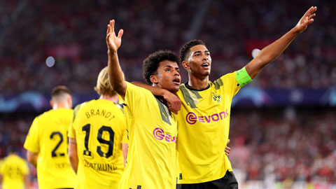 Những cầu thủ này ở tuổi teen, trong đó Bellingham (phải) là đội trưởng của Dortmund khi thắng đậm Sevilla ngay trên sân khách