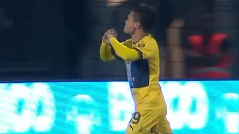Quang Hải ghi bàn quý hơn vàng giúp Pau FC thoát thua trên sân nhà