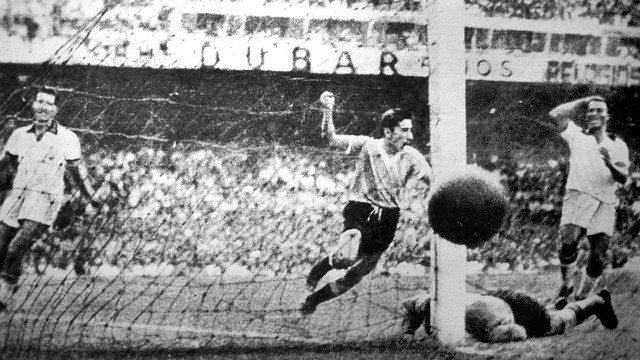 Ghiggia là người hùng đã giúp ĐT Uruguay vô địch World Cup 1950