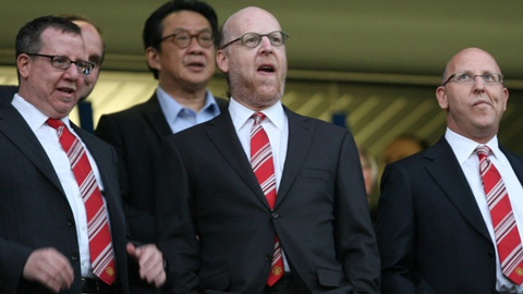Nhà Glazer sẽ chỉ bán Man United với giá... 9 tỷ bảng