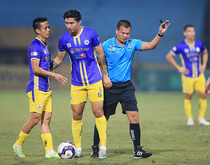 Đoàn Văn Hậu ghi bàn đầu tiên cho Hà Nội FC sau hơn 4 năm