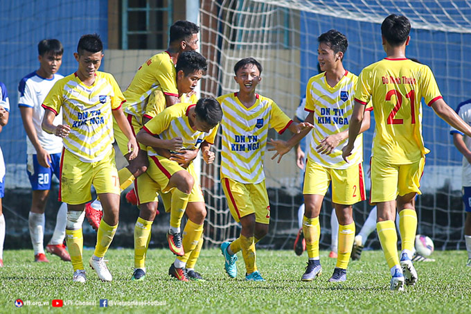 Niềm vui chiến thắng của các cầu thủ Dugong Kiên Giang - Ảnh: VFF