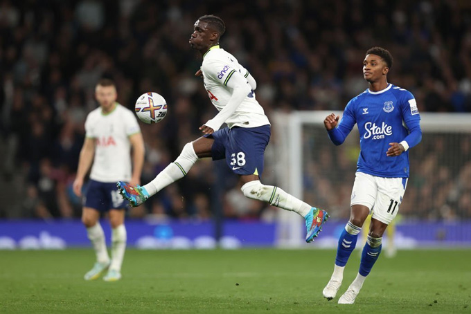 Sự xuất hiện của Bissouma giúp lối chơi của Tottenham mạnh mẽ hơn