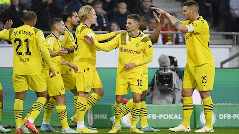 Ngày 26/10 bán vé trận ĐT Việt Nam vs Borussia Dortmund