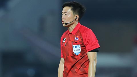 Trọng tài Hàn Quốc không bị “ném đá” ở sân Lạch Tray