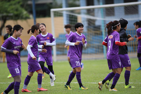 Các nữ cầu thủ đang tích cực tập luyện  chuẩn bị cho World Cup 2023	Ảnh: Phan Tùng