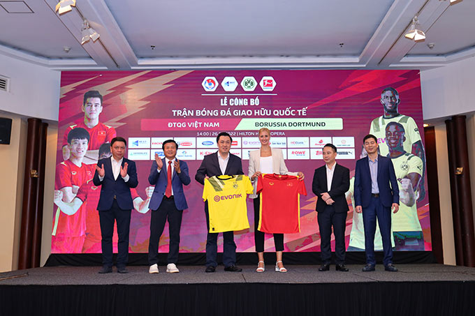 Trận Việt Nam vs Dortmund là sự kiện nối tiếp những hoạt động đã và đang được triển khai, với sự hợp tác của Next Media, VFF và Dortmund 