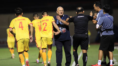 HLV Petrovic chia tay Thanh Hóa sau V.League 2022